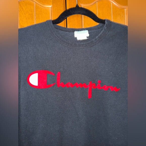 Vintage Champion Black Long Sleeve T-Shirt Men’s Large Red Logo Graphic 90s/Y2K - Picture 2 of 4